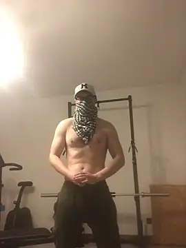 biscottosexy69 online show from December 19, 7:10 pm