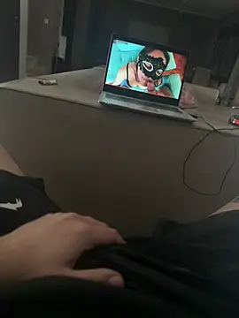 Locotre22 online show from January 10, 11:34 am