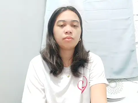 Snapshot of Ursexyasianskinny chatting on May 18, 5:46 am Ursexyasianskinny online show from May 18, 5:46 am