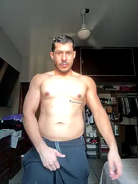 DARG 17 online show from December 15, 8:35 pm