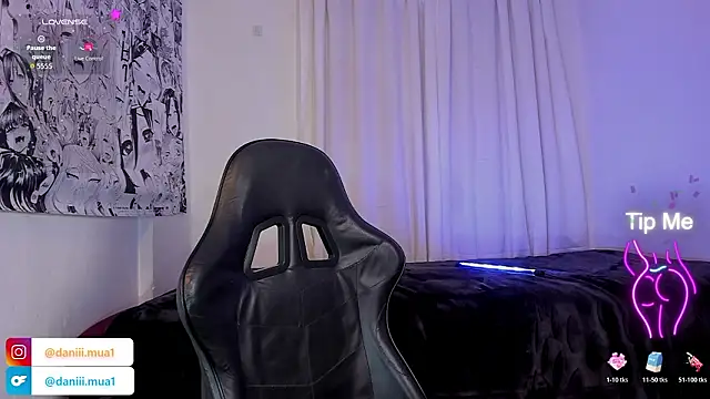 daniii mua online show from February 3, 1:15 am