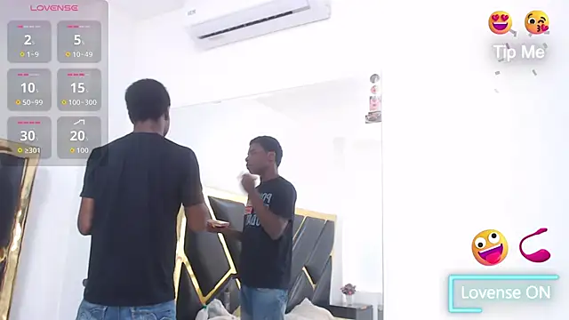 NoahJhonson69 online show from February 8, 1:03 pm