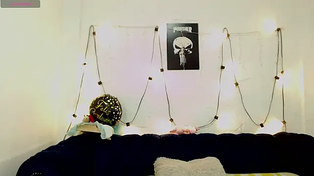 NoahJhonson69 online show from February 18, 11:39 am