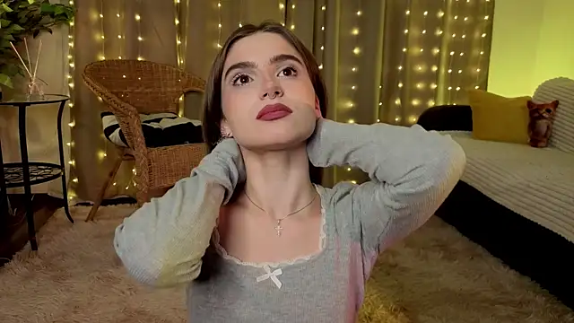 RozanneJordan online show from February 8, 6:11 pm