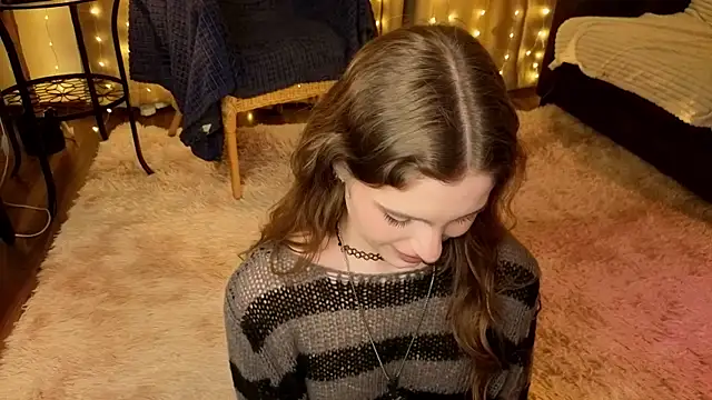 RozanneJordan online show from April 2, 5:10 pm