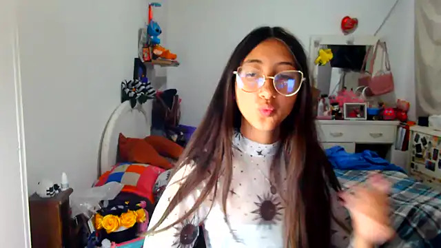 Nanylux online show from November 21, 4:05 pm