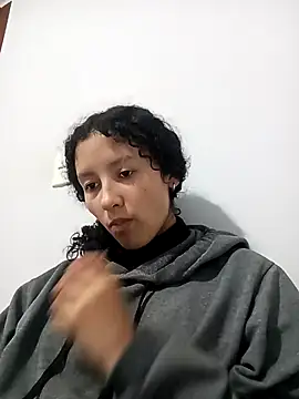 pettymoon1 online show from January 10, 9:30 pm