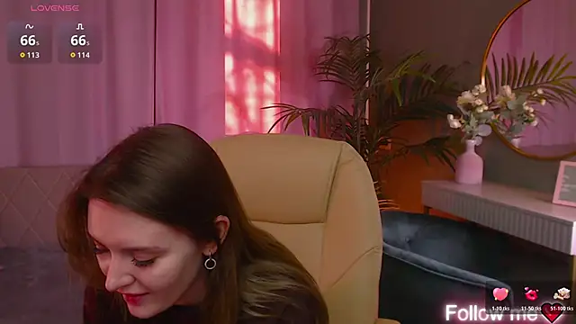 Ursula Andres online show from April 7, 1:06 am