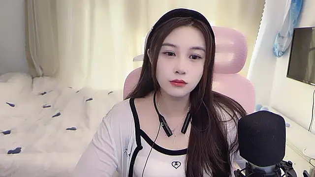 TTtia  online show from December 23, 1:25 am