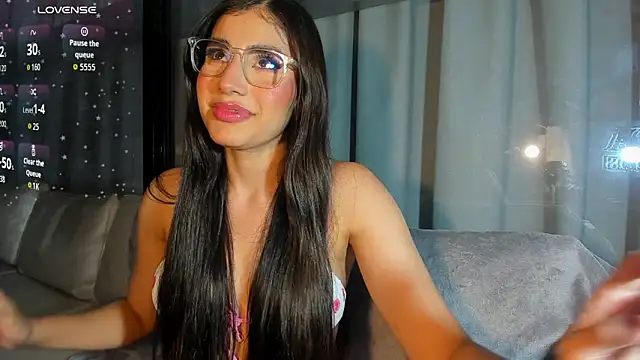 Snapshot of IsabelaStefano chatting on February 28, 3:29 am IsabelaStefano online show from February 28, 3:29 am