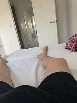 -bfc1882- online show from March 5, 11:06 am