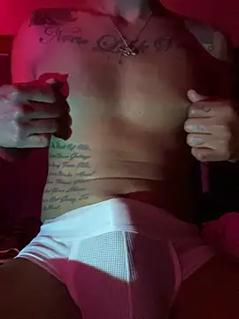 Snapshot of Laveau23 chatting on March 5, 8:21 am Laveau23 online show from March 5, 8:21 am