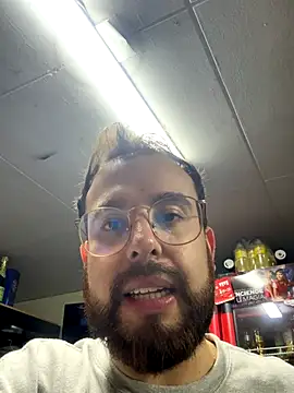 Snapshot of AlejoFernandez_ chatting on November 20, 9:47 pm AlejoFernandez online show from November 20, 9:47 pm