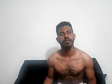 alberthot11 online show from March 26, 10:15 pm