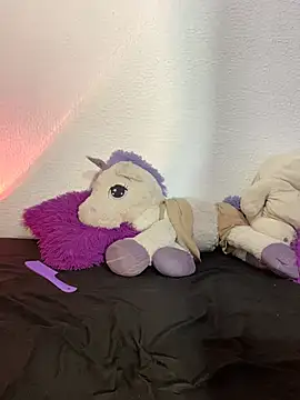 Snapshot of Violeth_00 chatting on July 3, 8:04 pm Violeth 00 online show from July 3, 8:04 pm