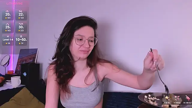 miabellee online show from January 10, 8:16 am