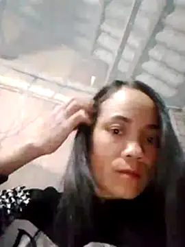 bela-hayes online show from December 15, 12:53 pm