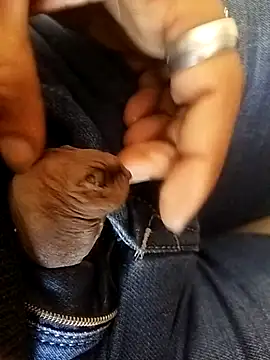 Snapshot of Playboy_139 chatting on February 16, 9:16 am Playboy 139 online show from February 16, 9:16 am