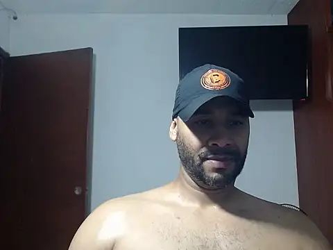 musclehetero online show from December 14, 4:56 pm