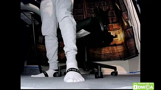 Snapshot of justshutupandwatch chatting on February 10, 7:07 pm justshutupandwatch online show from February 10, 7:07 pm