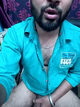 Cute Lucky online show from February 22, 8:40 pm