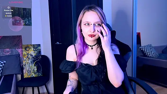 lavender monster online show from February 19, 6:04 pm