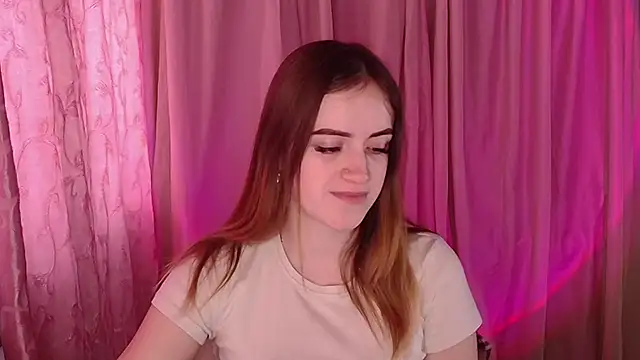 Snapshot of Illa_May chatting on January 19, 9:02 am Illa May online show from January 19, 9:02 am