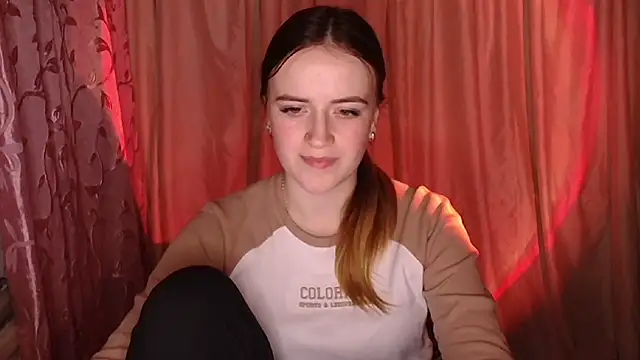 Snapshot of Illa_May chatting on January 31, 7:23 pm Illa May online show from January 31, 7:23 pm