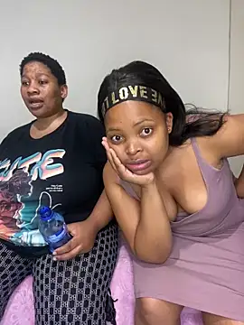 CamilaXXX20 online show from March 8, 9:29 pm