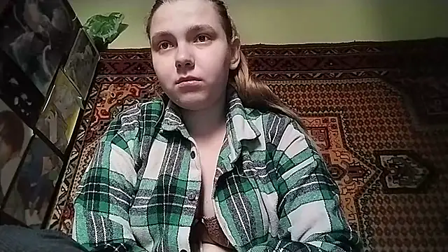 KikiBang online show from February 23, 9:17 am