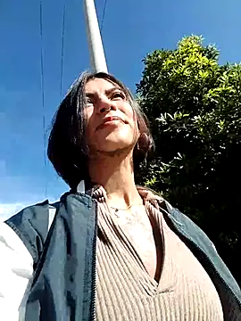 Snapshot of Zoe_addiction chatting on December 1, 2:00 pm Zoe addiction online show from December 1, 2:00 pm