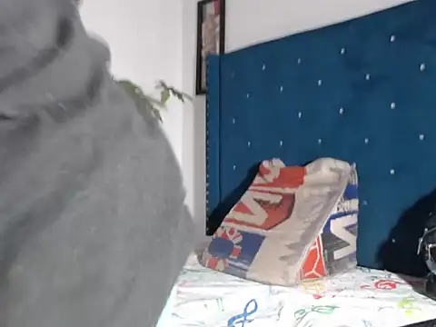 crissex3 online show from March 31, 1:22 pm