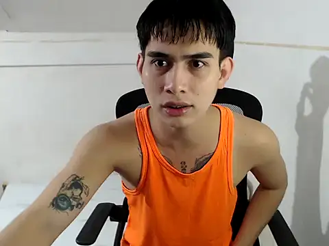 DecentGUy04 online show from November 21, 9:41 am