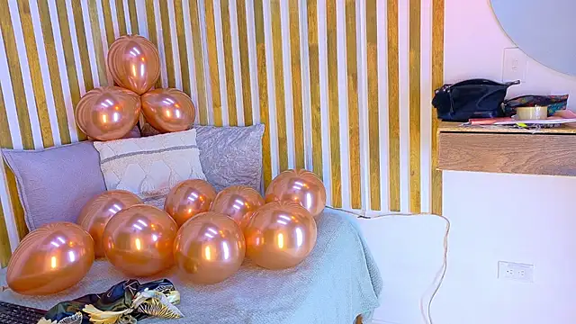 Amy Brunette online show from January 15, 11:04 am