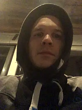 Spielzeugtwink online show from January 8, 11:07 pm