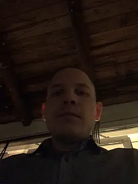 Spielzeugtwink online show from March 7, 7:22 pm