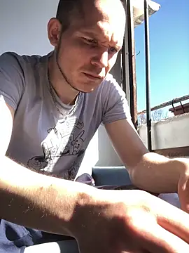 Spielzeugtwink online show from April 8, 10:37 am