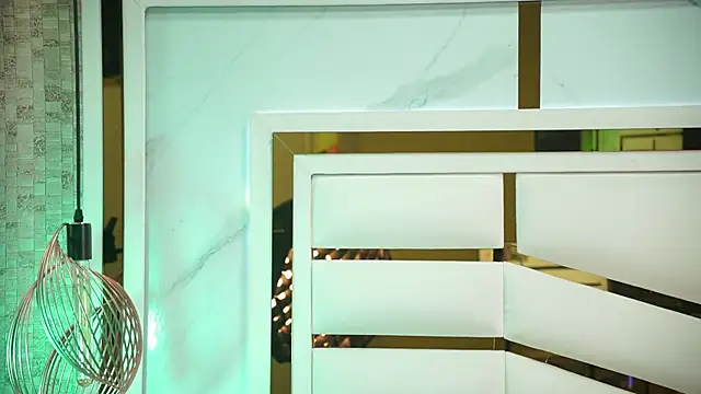 luciana agudelo online show from December 14, 7:07 pm