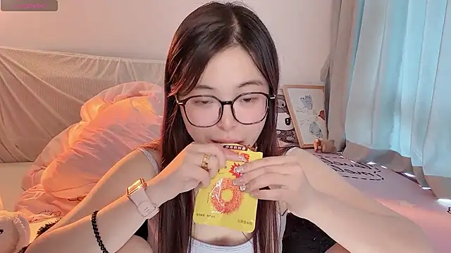 -Angela online show from February 5, 9:03 am