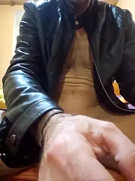 Snapshot of CDY74 chatting on December 20, 9:44 pm CDY74 online show from December 20, 9:44 pm