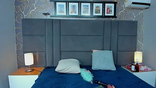 monserrat cutte online show from December 18, 3:56 am