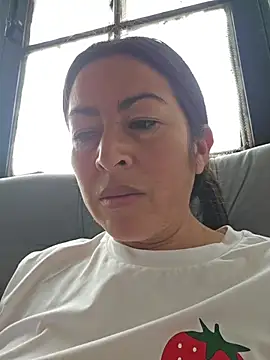 JustSamantha  online show from July 9, 3:05 pm