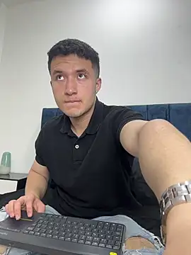 Ethan-Connor online show from November 28, 8:44 pm