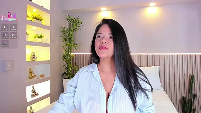 Snapshot of CathaWheels chatting on November 26, 4:35 am CathaWheels online show from November 26, 4:35 am