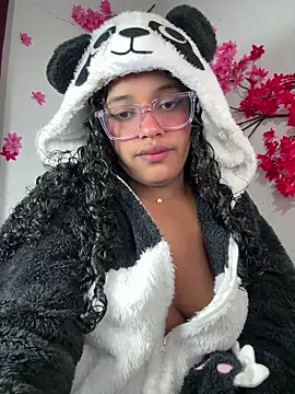 chleo rosse online show from April 17, 3:20 am