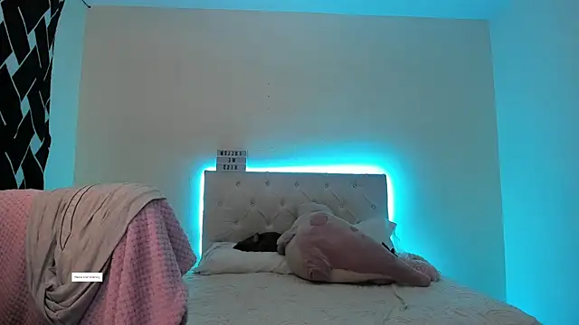 stanandrose  online show from April 15, 3:46 am