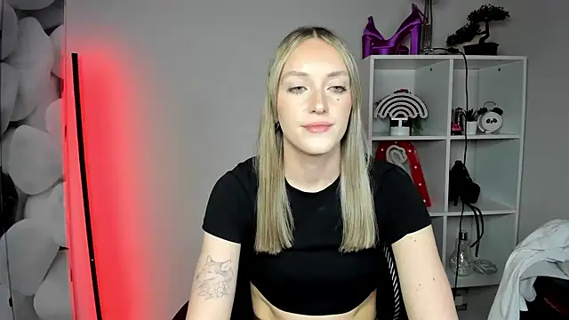 EvelynBlond online show from February 16, 6:48 pm