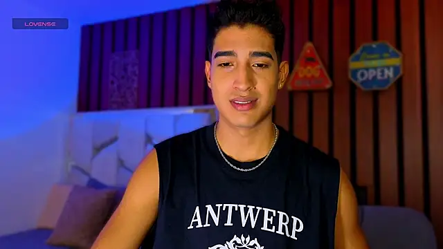 Snapshot of ken_blakerr chatting on December 16, 4:12 pm ken blakerr online show from December 16, 4:12 pm