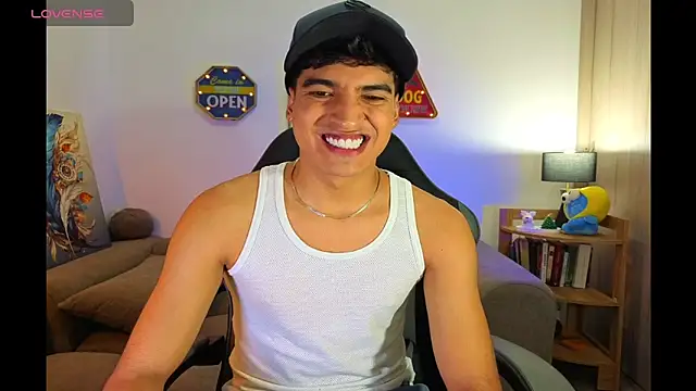 Snapshot of ken_blakerr chatting on March 25, 12:27 am ken blakerr online show from March 25, 12:27 am