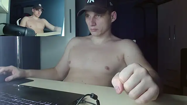 Poliglotjoe1 online show from December 16, 5:40 pm